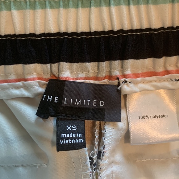 The Limited shorts - Picture 3 of 3